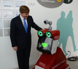 King Willem-Alexander meets protoFROG